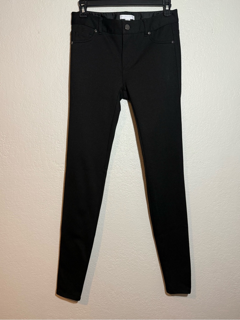 New York & Company- Black Stretch Dress/Work or Casual Skinny Pants Size 0 Tall